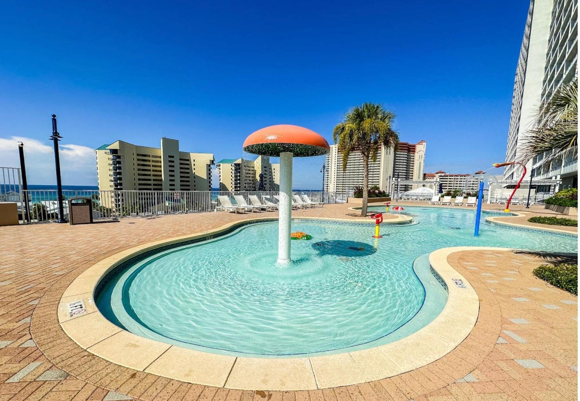 Laketown Wharf! Sleeps 9 - Resort Beach Condo, Stunning Ocean Views! By Dolce Vita Getaways Pcb Panama City Beach Kültér fotó